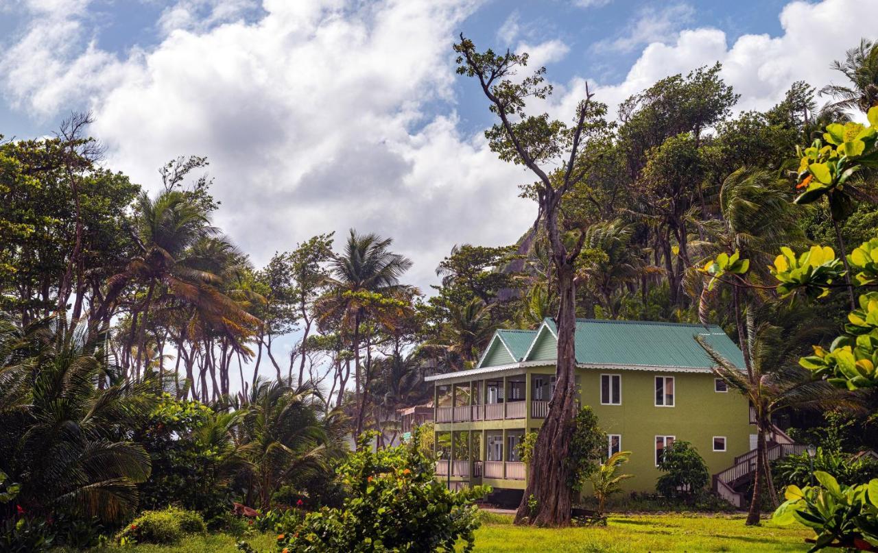Rosalie Bay Eco Resort & Spa 外观 照片