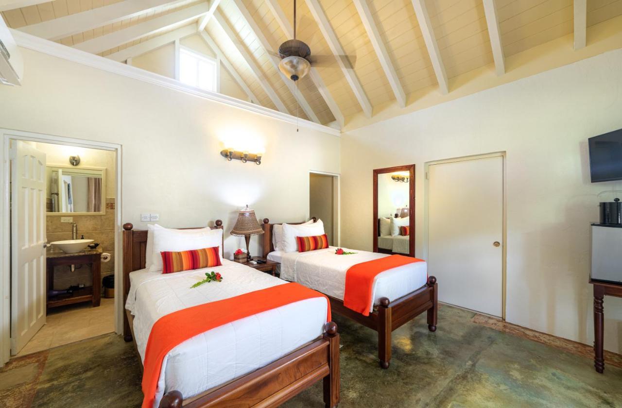Rosalie Bay Eco Resort & Spa 外观 照片