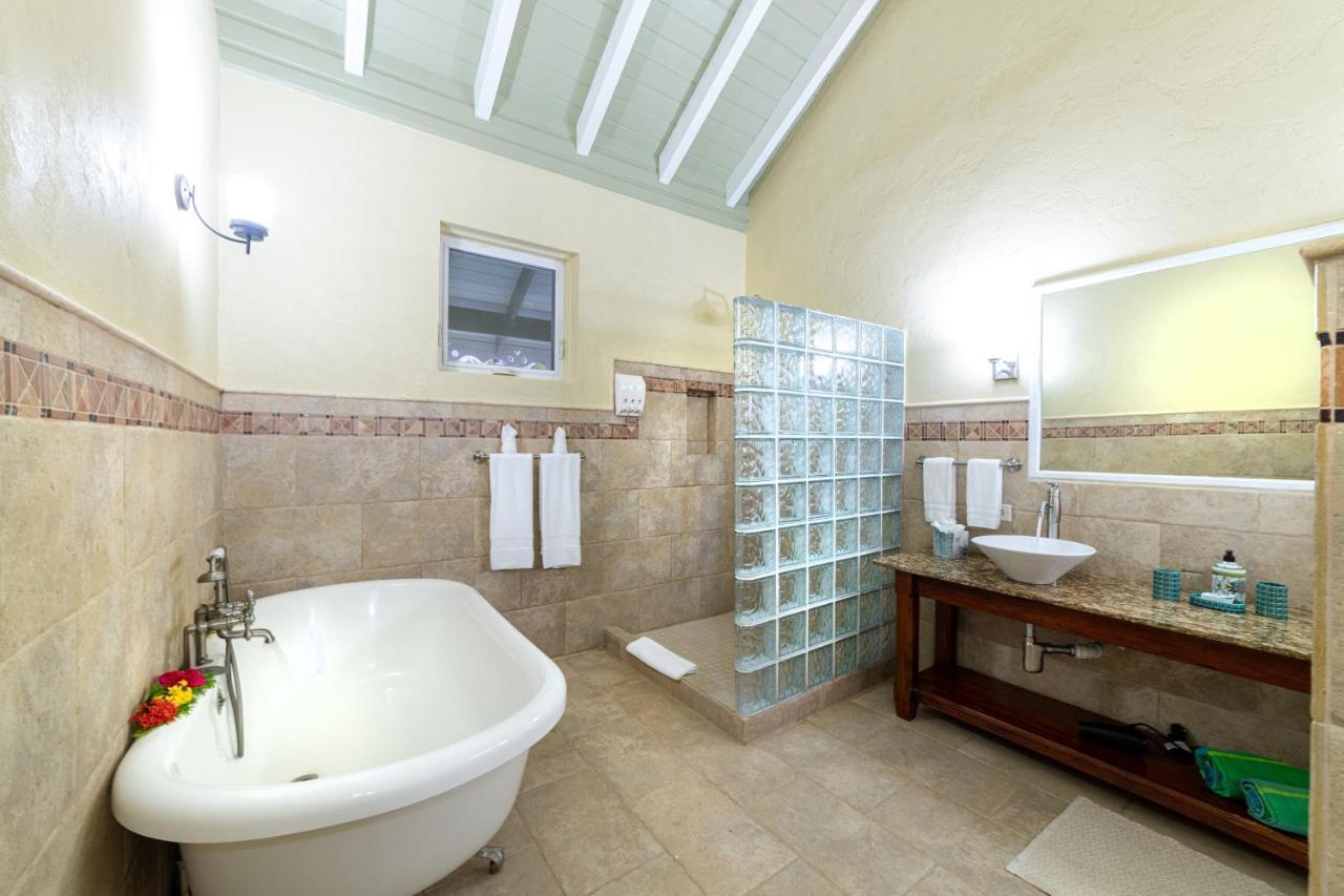 Rosalie Bay Eco Resort & Spa 外观 照片